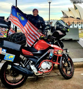 CROSSING AUSTRALIA WITH ANITA YUSOF