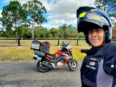 CROSSING AUSTRALIA WITH ANITA YUSOF