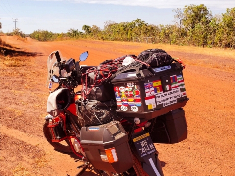 CROSSING AUSTRALIA WITH ANITA YUSOF