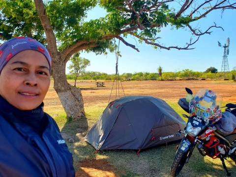 CROSSING AUSTRALIA WITH ANITA YUSOF