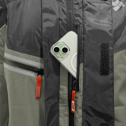 GIVI Acquaride heat-sealed seams for waterproof protection