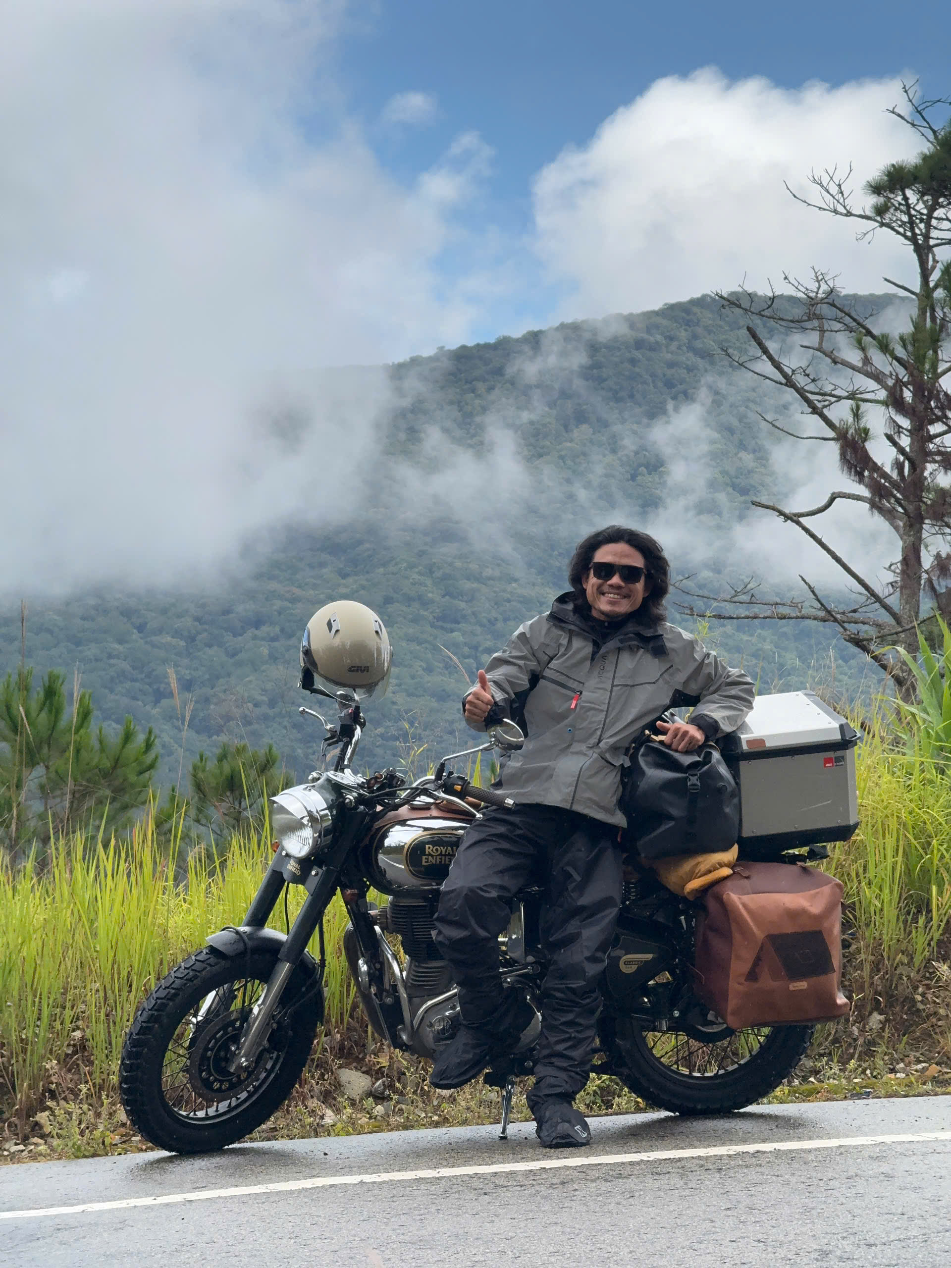 GIVI motorcycle rain gear for touring in rainy conditions
